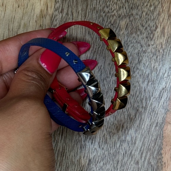 Michael Kors Leather Pyramid Stud B red and blue bundle - Picture 12 of 15